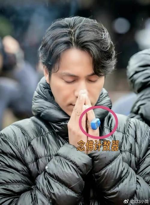 修行與念佛計數器 當指尖觸碰到心念的深處